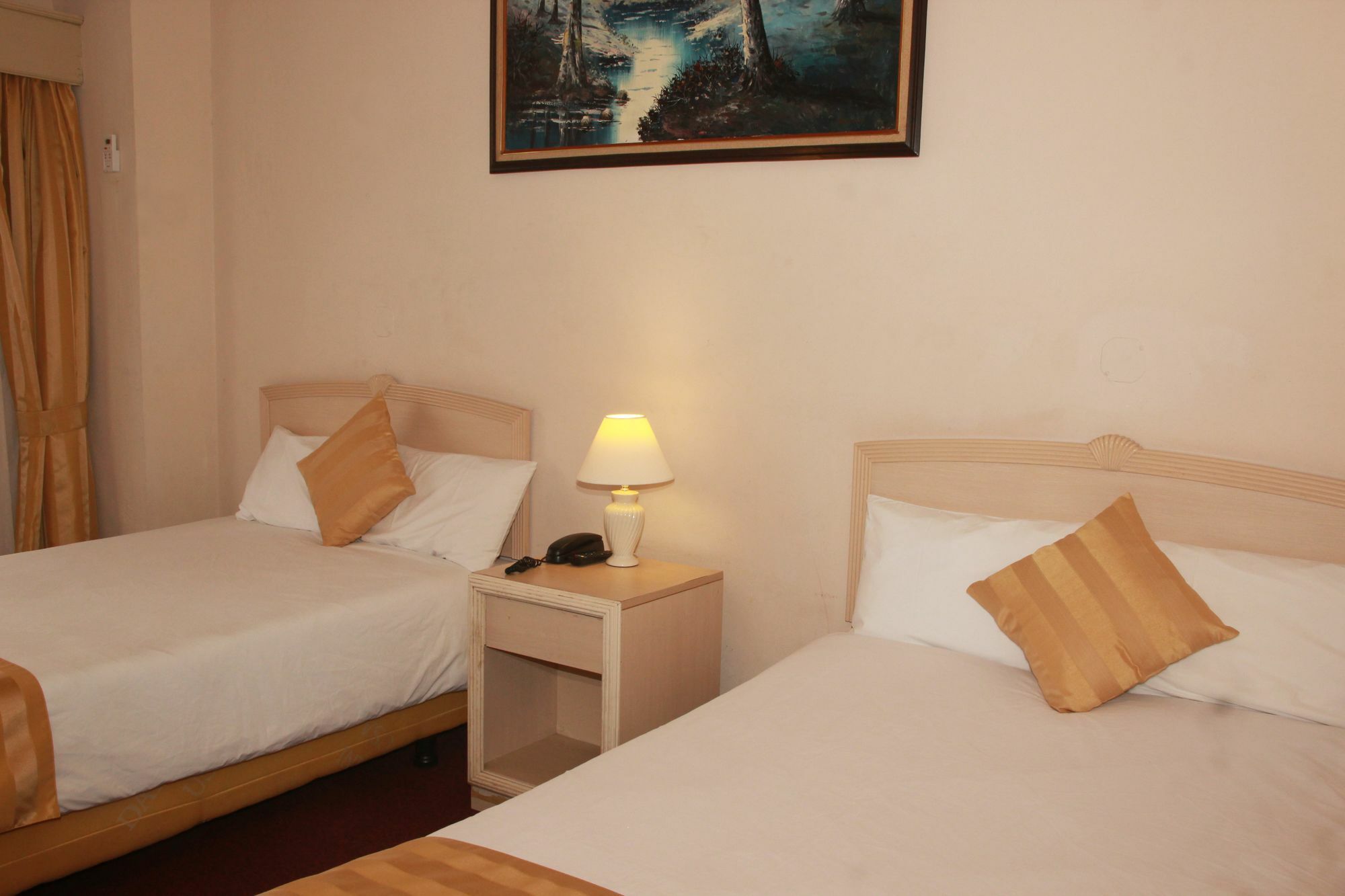 Holiday Saipan Hotel Exterior photo